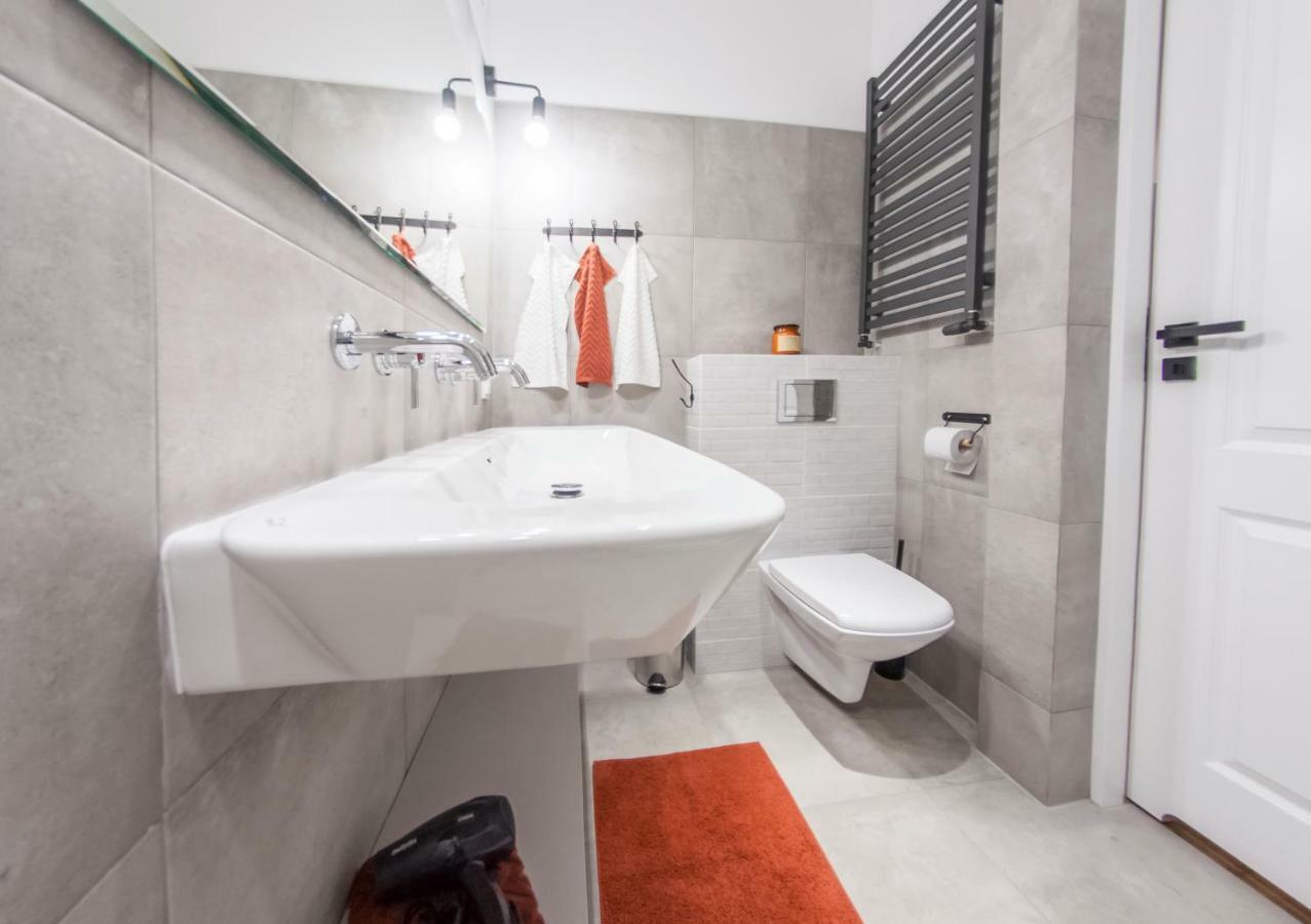 Family Luxury Comfort Old Town Apartament, 1-8, 2 Sypialnie I Salon, Parking W Cenie Gdaňsk Exteriér fotografie